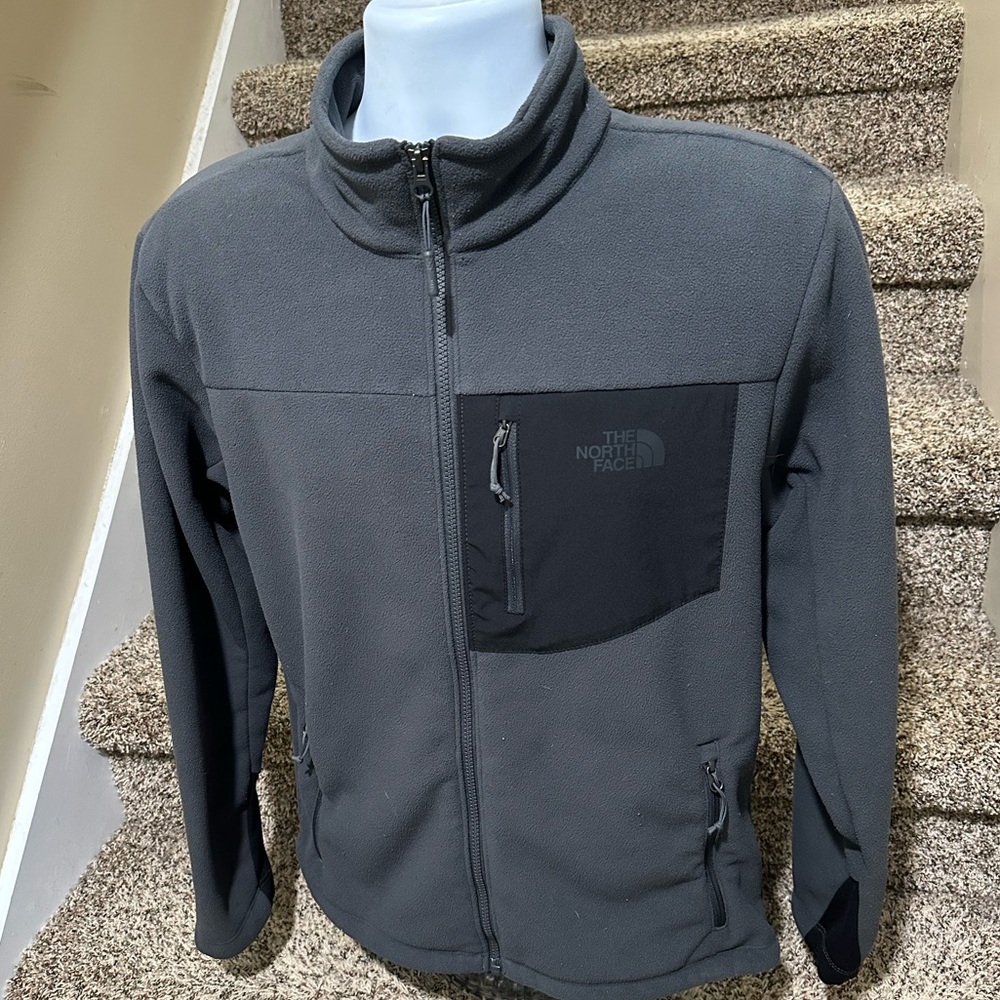 Warm - Sherpa lined *The NORTH FACE* men’s full-zip fleece coat jacket - M